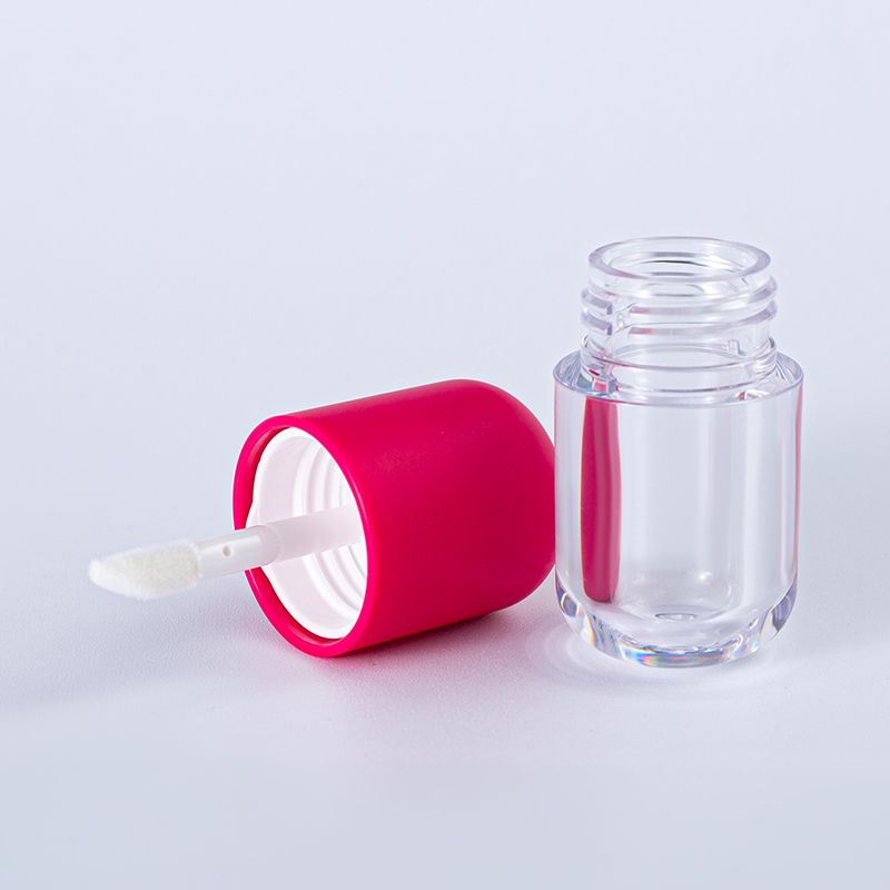 Capsule-Shaped Lip Gloss Tube – Red Cap & Transparent Barrel with Wand Applicator