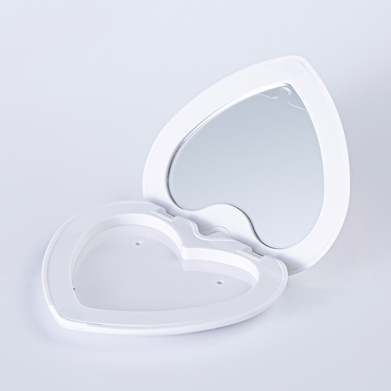 Gradient Heart Shape Powder Compact