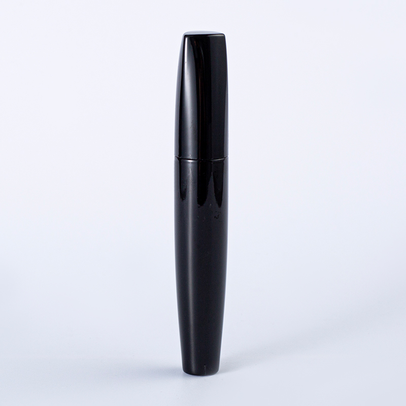 Classic Black Mascara Tube