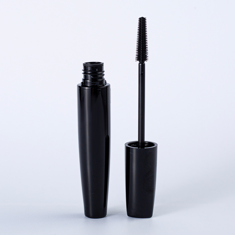 Classic Black Mascara Tube